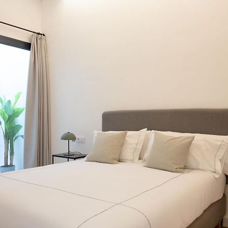 Santa Ana 18 Suite Apartments Севилья Экстерьер фото