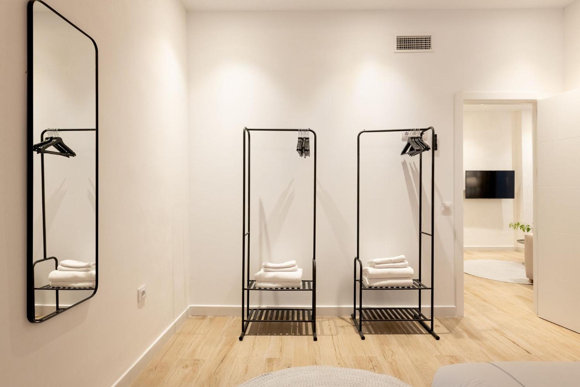 Santa Ana 18 Suite Apartments Севилья Экстерьер фото